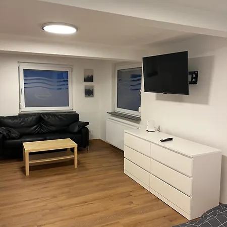 דירה Home-for-you-ferienwohnung Monteurwohnung בוכן